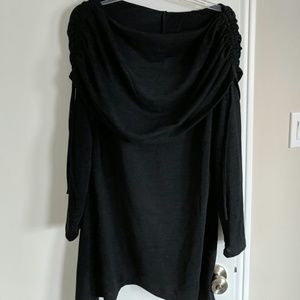 Black Large Crowl Neck sz 2X